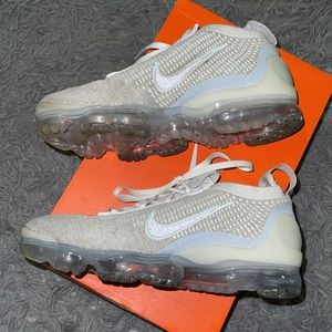 Women’s Size 8 2021 Air VaporMax ‘White’